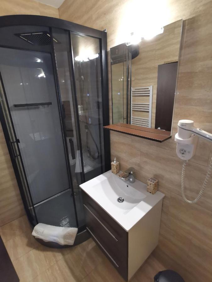 Bellavista Brasov Hotell Săcele Exteriör bild