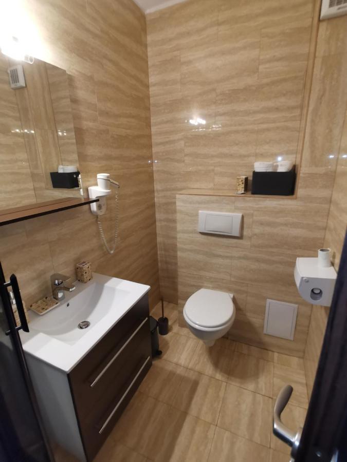 Bellavista Brasov Hotell Săcele Exteriör bild