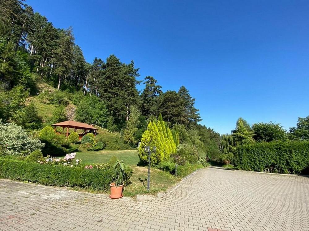 Bellavista Brasov Hotell Săcele Exteriör bild