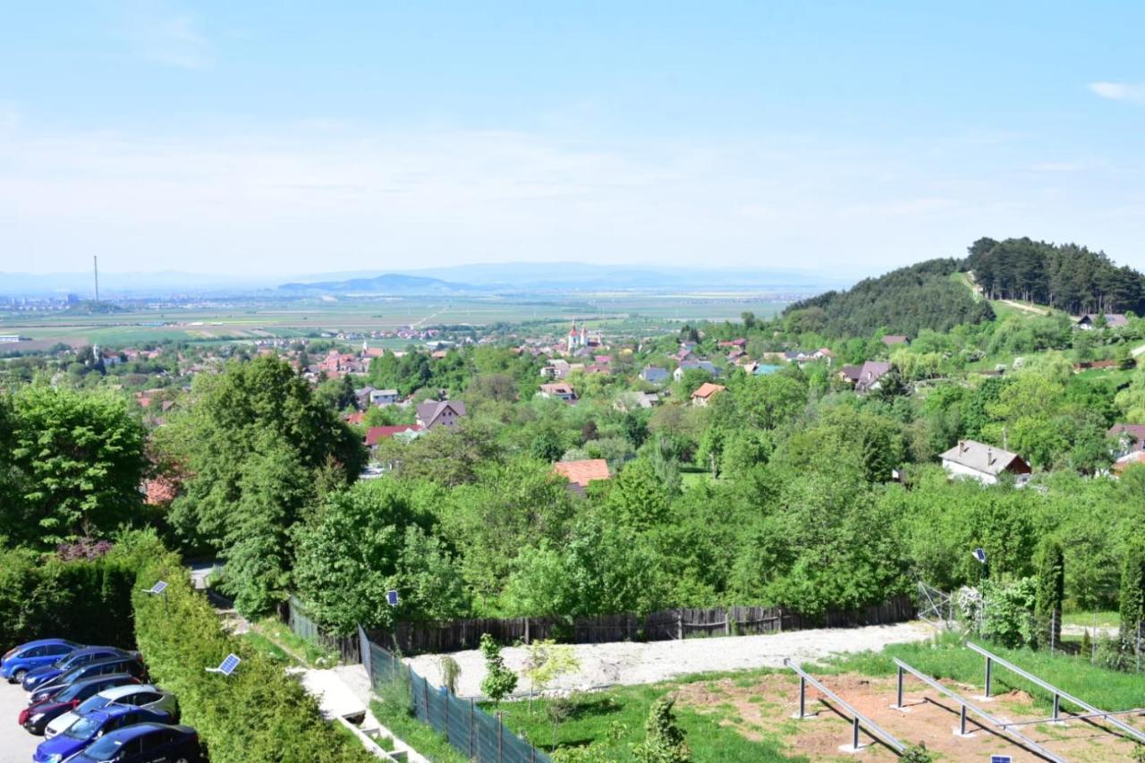 Bellavista Brasov Hotell Săcele Exteriör bild