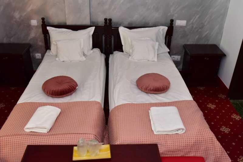 Bellavista Brasov Hotell Săcele Exteriör bild