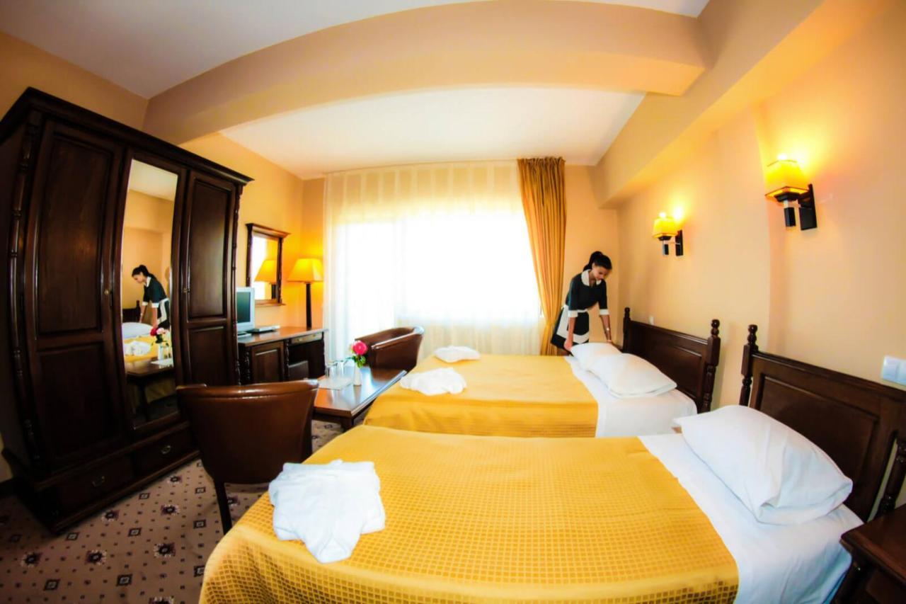 Bellavista Brasov Hotell Săcele Exteriör bild